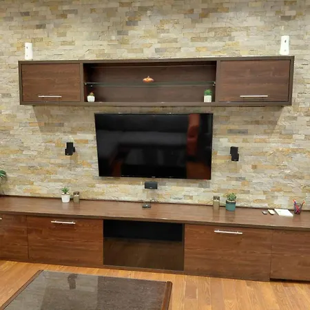 World Traveler Апартаменты Белград