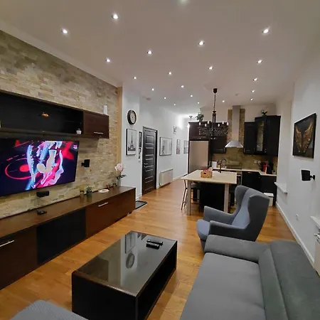 World Traveler Βελιγράδι